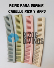 Cargar imagen en el visor de la galería, Peine de Tres Filas para Definir Cabello Afro y Rizo